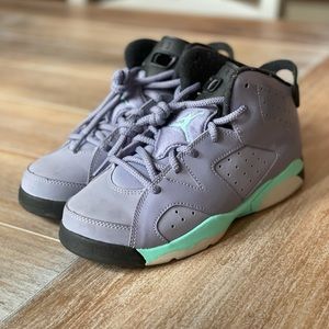 Like new size 3Y/35 EUR Jordan’s